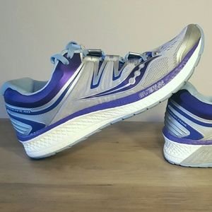 Saucony Hurricane 4 Iso Running Shoes sz 9